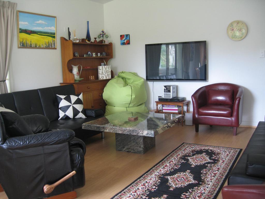 Miranda Orchard Cottage Ngoại thất bức ảnh