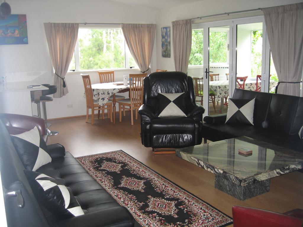 Miranda Orchard Cottage Ngoại thất bức ảnh